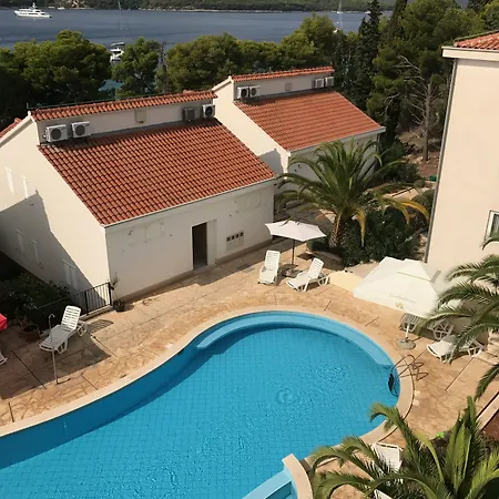 Illyrian Üdülőközpont 4*