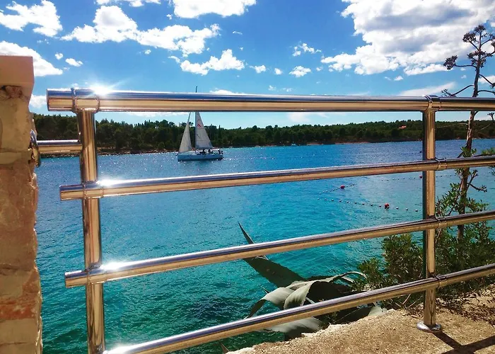 Illyrian 4* Milna (Brac)